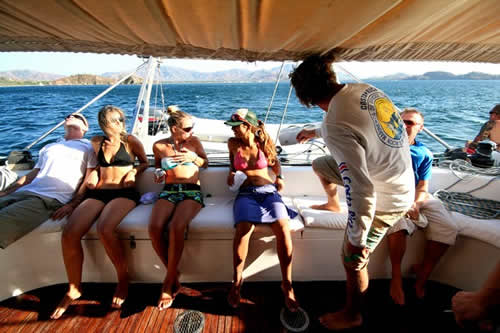 Sailing boat charter 01