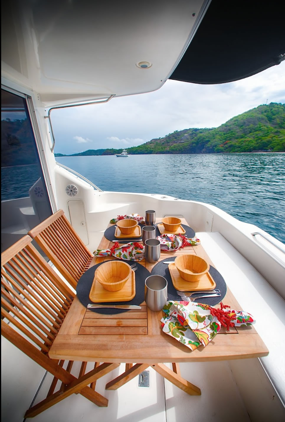 Costa Rica luxury boat tours