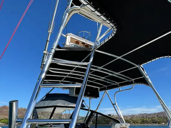 Boston Whaler 31ft boat in Guanacaste Costa Rica