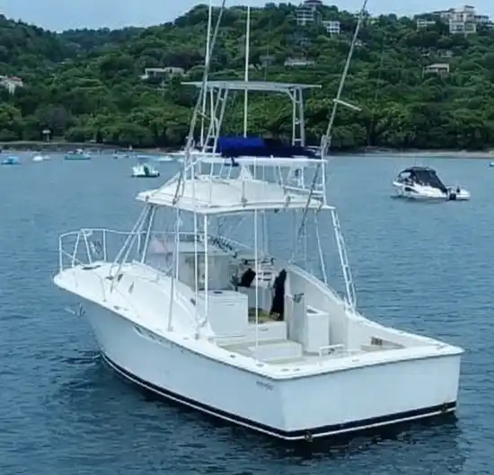 Luhrs 34ft Flamingo fishing charters