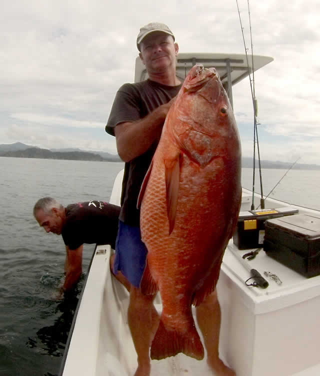 Cubera Snapper fishing in Guanacaste Papagayo